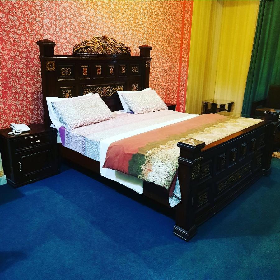 Divine Hotel 라왈핀디 외부 사진